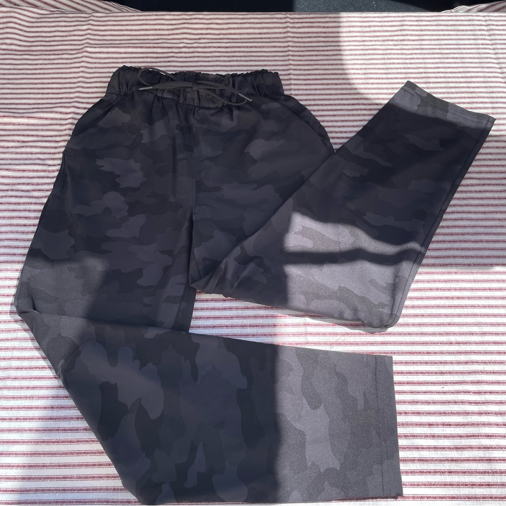 Lululemon joggers